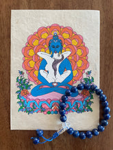 Retrato de Buddha con mala de pulsera
